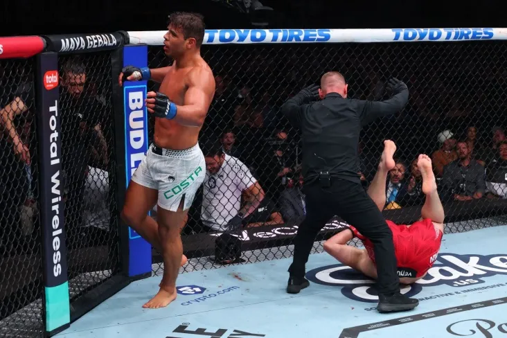 Paulo Kosta Azamat Murzakanovni mag'lubiyatga uchratganidan keyin ruslarga qilgan so'zlari uchun uzr so'radi