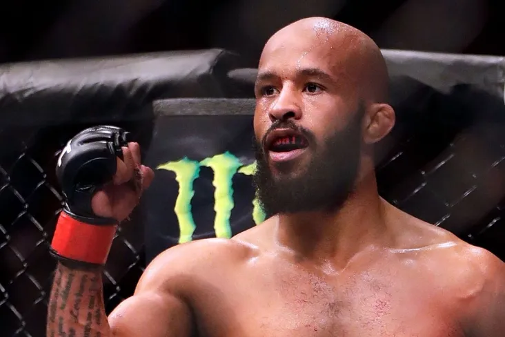 Demetrius Jonson: Proxazka hech qachon qo'llarini pastga tushirish odatidan voz kechmaydi