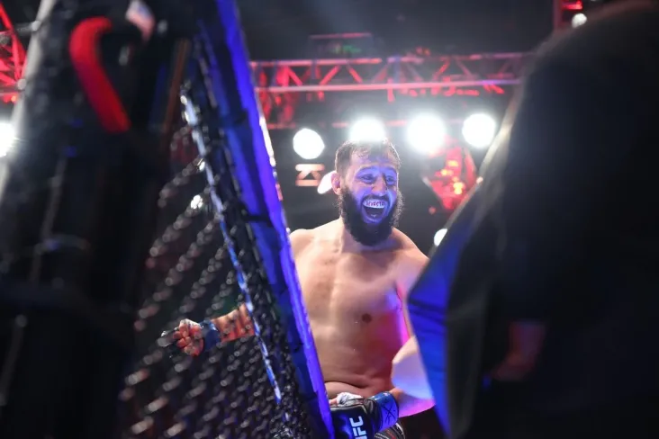 Reyes-erishib bo'lmaydigan g'alaba haqida: tomoshabinlarni xursand qilishdan ko'ra, ikkita chek olish men uchun muhimroqdir