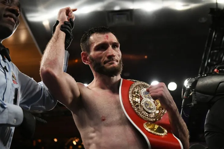 Murtazaliyev yana qachon jahon chempioni kamari uchun kurashishi mumkinligini taxmin qildi