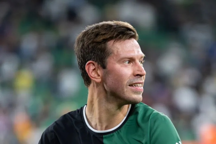 Smolov 1 million so'mni yo'qotib, "Barselona" ni LCH yarim finaliga chiqardi