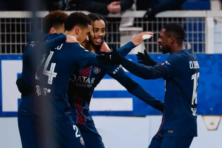 PSJ Chempionlar Ligasi mavsumida APL klublari bilan o'tgan oltita o'yinda beshta g'alaba va durangga ega