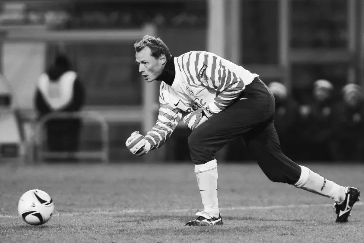 "Arsenal" va "Yuventus" ning sobiq darvozaboni Aleksandr Manninger avtohalokatda vafot etdi