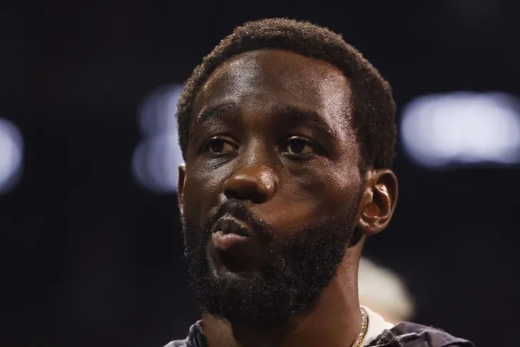 "Men ijro etganimda, hech kim meni chaqirmadi." Krouford bokschilarni ikkiyuzlamachilikda aybladi