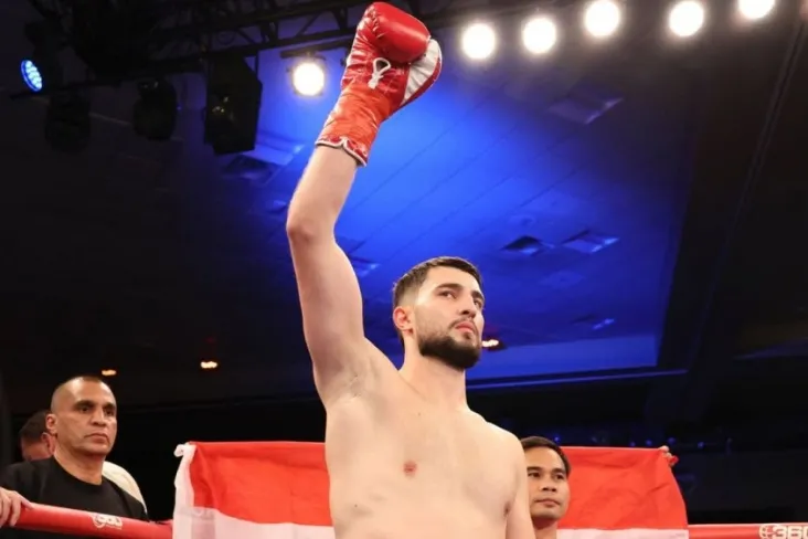 Bokschi Umar Jambekov UFCning sevimli jangchilarini nomladi