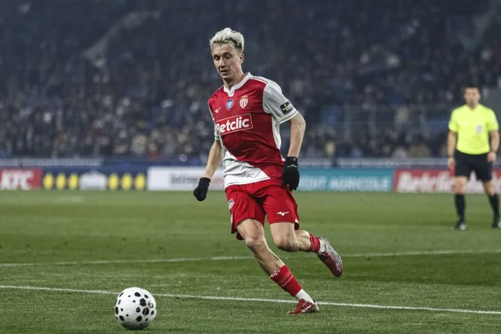 Nikita Xaykin Aleksandr Golovinni qayd etib, Chempionlar Ligasining eng kuchli futbolchilarini nomladi