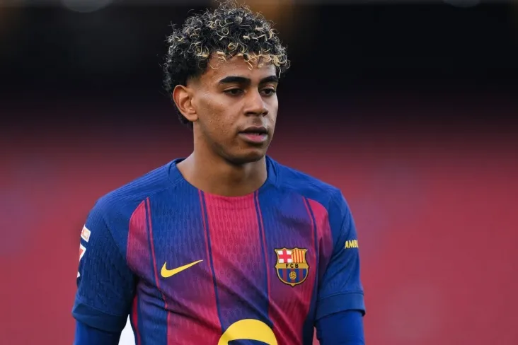 Yamal mavsumning qolgan qismini o'tkazib yuboradigan jarohati uchun muxlislarga murojaat qildi