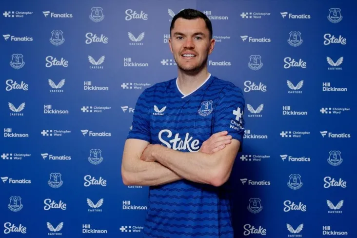 "Everton" "MU" ning sobiq o'yinchisi bilan shartnomasini uzaytirdi, keyingi mavsum u uchun klubda 10-mavsum bo'ladi. 