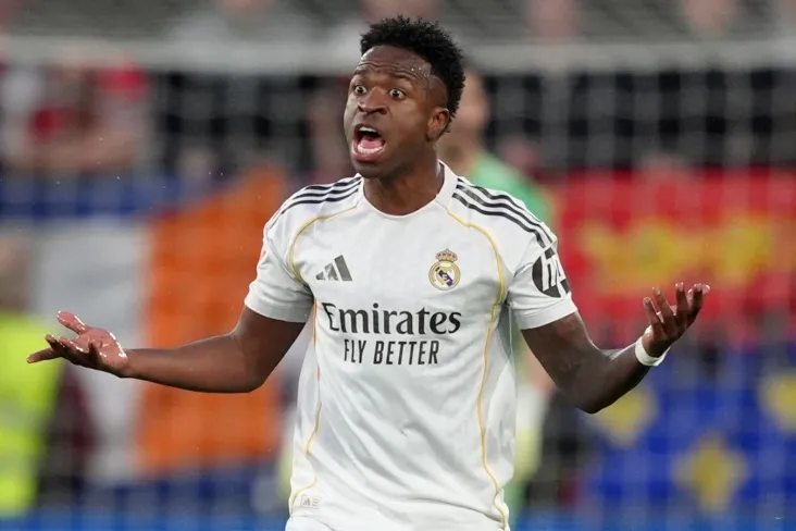 Athletic Vinisius bilan "Real" shartnomasini yaqinda uzaytirish haqidagi mish-mishlarni rad etdi