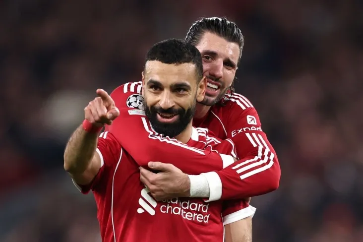 "Liverpul" murabbiyi Slot Salahning hozirgi shakli haqida gapirdi