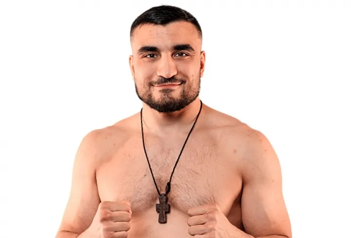 Mixail Kolobegov Armen Petrosyanni Fight Nights turnirida mag'lub etdi