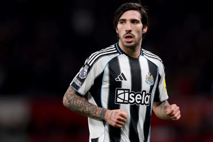 TEAMtalk tonalining kelajagi haqidagi pozitsiyasini "Siti" va "MU"ning qiziqishi fonida ochib berdi