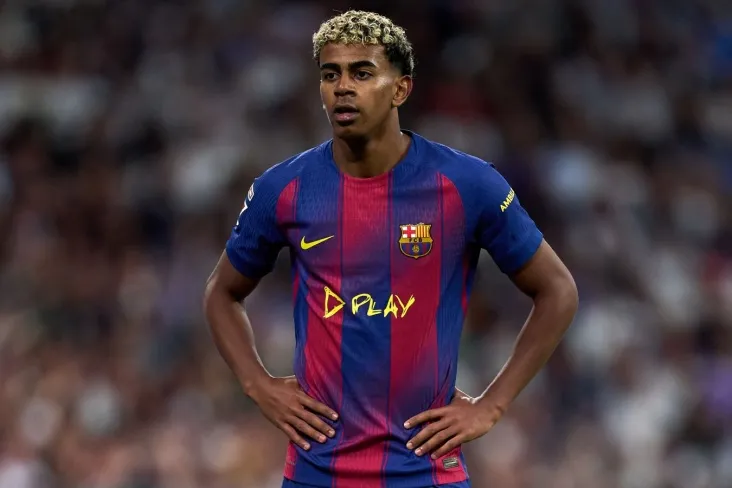 Yamal La Ligadagi oyning eng yaxshi o'yinchisi uchun mukofotlar soni bo'yicha Ronalduni ortda qoldirdi