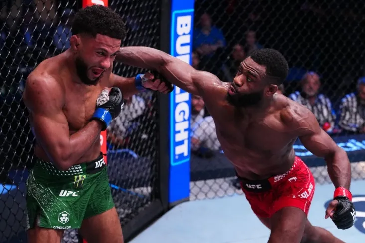 "Ertaga unvon uchun kurashishim mumkin edi." Sterling zalal darajasini iltifot bilan baholadi