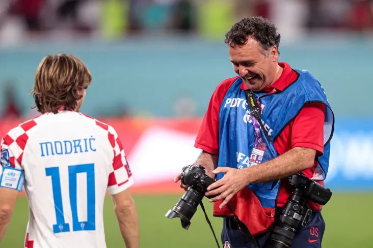 Xorvatiya terma jamoasi muvaffaqiyatli operatsiyadan so'ng Luka Modrichni qo'llab-quvvatladi