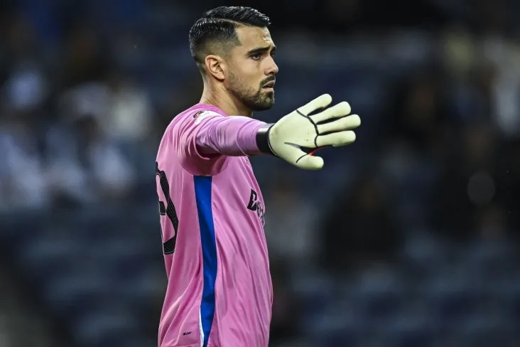 Liverpul Portugaliya darvozaboni Alison ning almashtirish ko'radi — TeamTalk