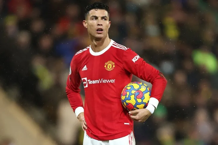 "Bu hikoyalar birlasha olmaydi." Saa-Ronaldu va "Manchester Yunayted" ning kelajagi haqida