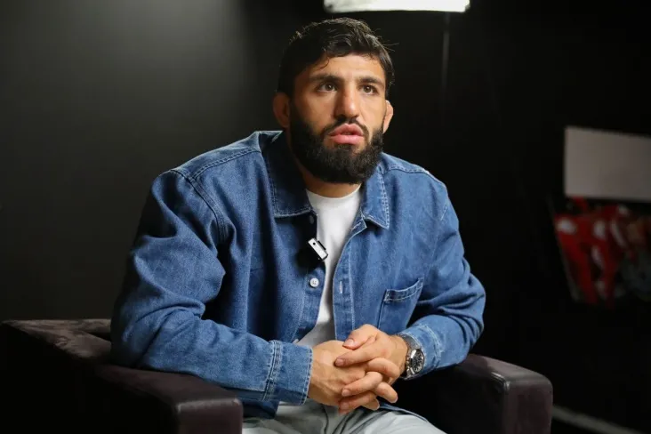 UFC jangchisi Arman Tsarukyan Putin Habib uchun sport zali qurganini aytdi