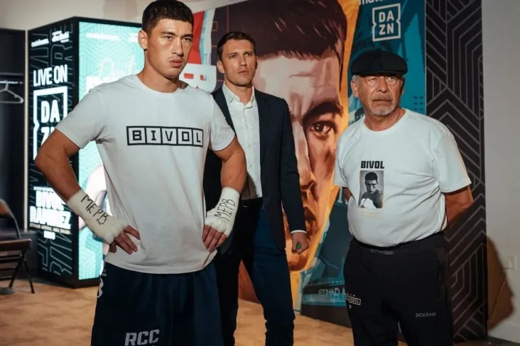 Bivola murabbiyi: Benavides juda ko'p gapiradi, siz uning tilini biroz qisqartirishingiz kerak