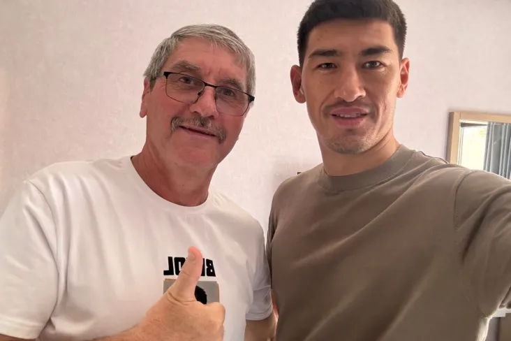 Dmitriy Bivolning otasi bokschi jamoasidagi roli haqida gapirdi