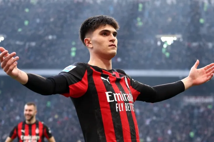 "Nyukasl ""Milan" tarbiyalanuvchisi bilan qiziqadi, skautlar "San-Siro" - Morettoga kelishgan