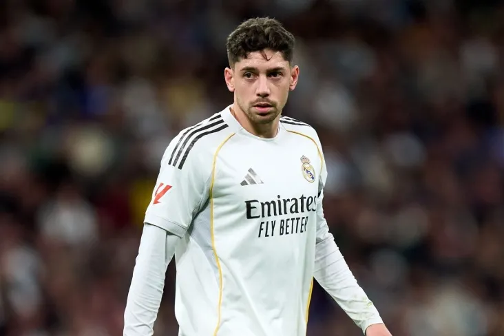 Valverde Tchuameni bilan janjaldan keyin miya jarohati oldi. U "el klasiko"ni o'tkazib yuboradi