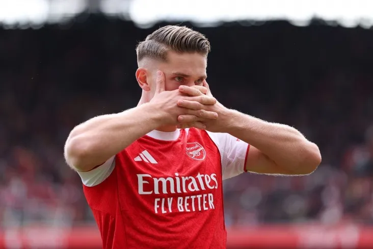 "Arsenal" murabbiyi Arteta: Diekeresh nihoyatda qattiq ishlaydi