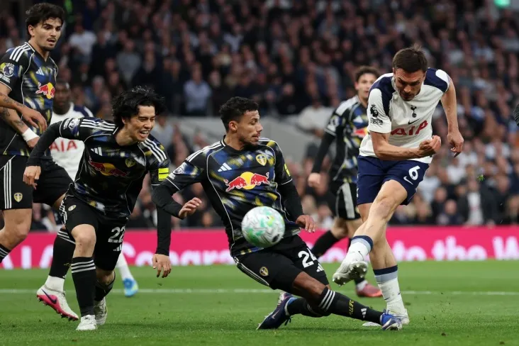 "Tottenxem Hotspur "APLning 36-turida" Lids Yunayted " bilan o'tgan o'yinda g'alaba qozona olmadi.