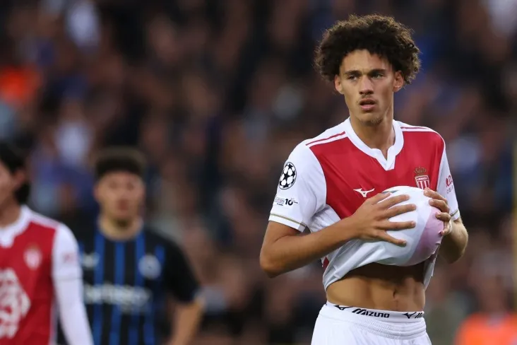 "Liverpul" da hujumchi Muhammad Salohni almashtiradigan futbolchi mashhur bo'ldi