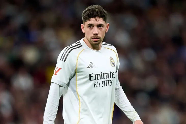 Real Madrid o'yinchilari yozda Valverde - De-Montni sotishni xohlashadi
