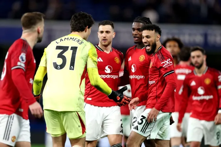 "Manchester Yunayted" yozda beshta futbolchini sotib olmoqchi-The Sun