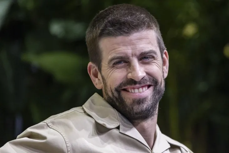"Barselona" ning sobiq himoyachisi Pike Valverde va Tchuameni o'rtasidagi jangda Peresni qo'llab-quvvatladi