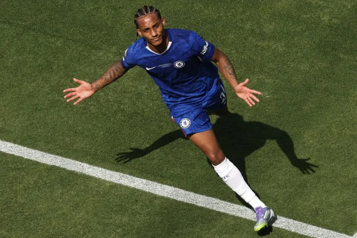 "Barselona" Pedro agentligi bilan bog'lanib, "Chelsi" forvardini 70 million evroga sotib olishi mumkin-MD