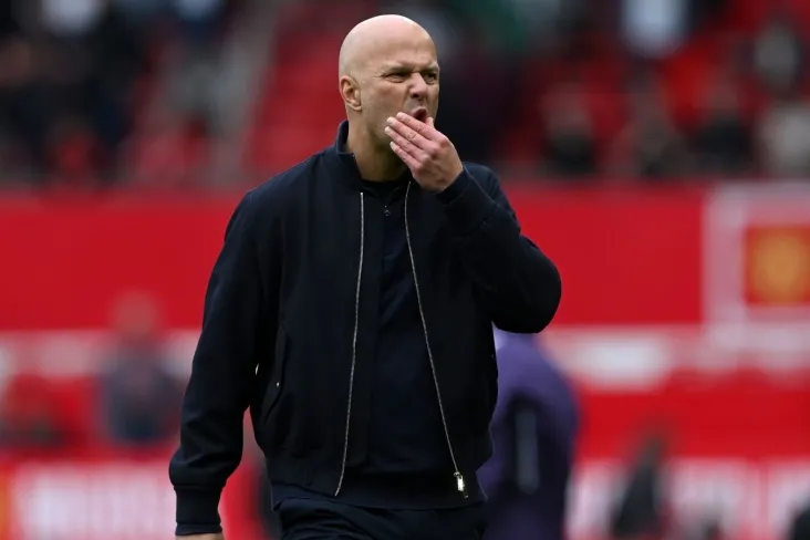 "Liverpul" da bo'linish, o'yinchilarning bir qismi uyani ishdan bo'shatish kerak deb hisoblaydi — Touchline
