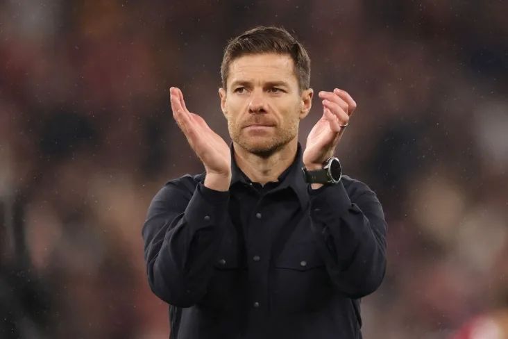 The Telegraph "Liverpul" rahbariyatining Xabi Alonsoga nisbatan buzilgan munosabati haqida xabar berdi