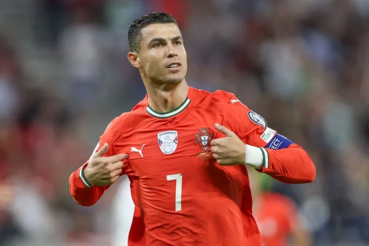 Krishtianu Ronaldu Portugaliya terma jamoasiga 2026 yilgi jahon chempionatiga chaqirilgan, bu uning uchun oltinchi turnir