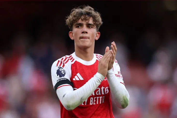 "Arsenal" yarim himoyachisi Maks Doumen APLning eng yosh g'olibi bo'ldi