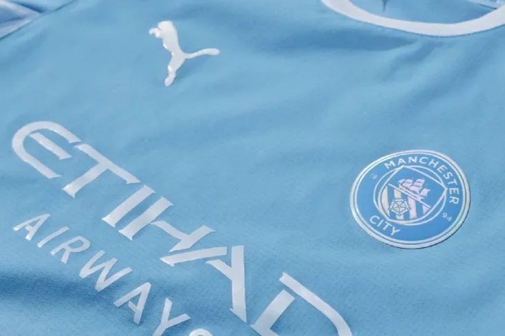 "Manchester Siti" 2026/2027 yilgi mavsum uchun uy formasini taqdim etdi