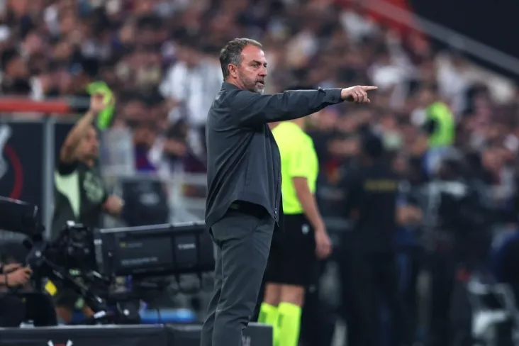 "Barselona" murabbiyi Flick Mourinoning"Real" ga tayinlanishi mumkinligi haqida gapirdi