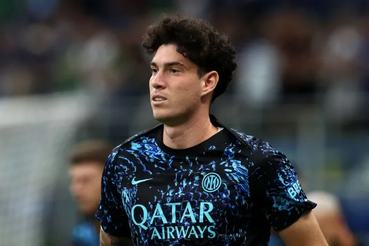Joze Mourino Bastoni bilan "Real" ga-Defensa Centralga transferni shaxsan kelishib oldi