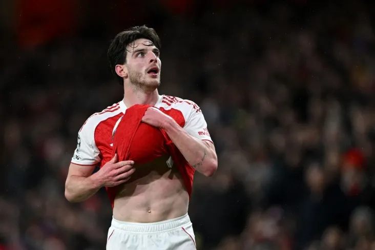 "Arsenal" ning yarim himoyachisi Rays: mag'lubiyatlar foyda keltiradi, ular g'alaba qozonish istagini kuchaytiradi
