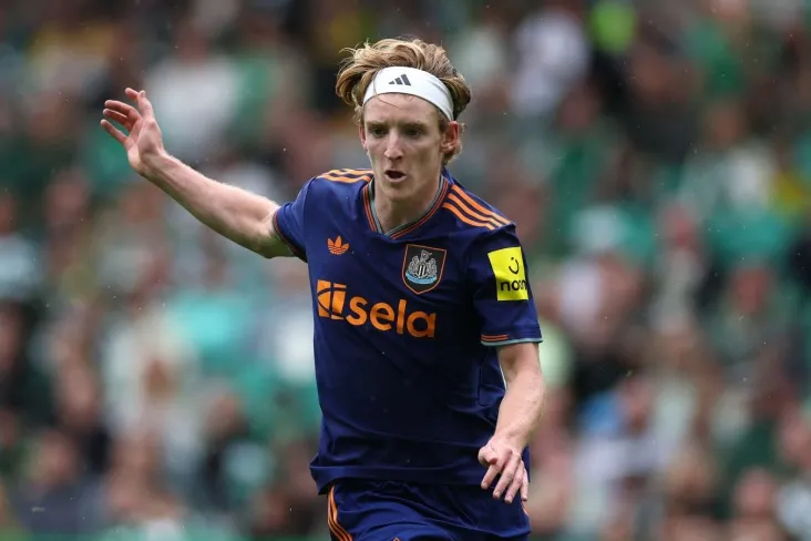 "Barselona" Entoni Gordon — Mundo Deportivo transferi bo'yicha muzokaralarda oldinga siljidi