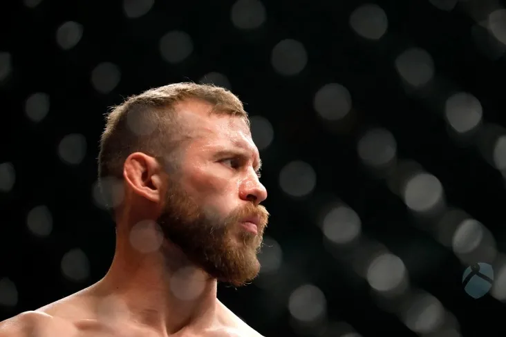 UFC shon-sharaf zali a'zosi oq uyda ufcga parashyut bilan tushish niyatini bildirdi