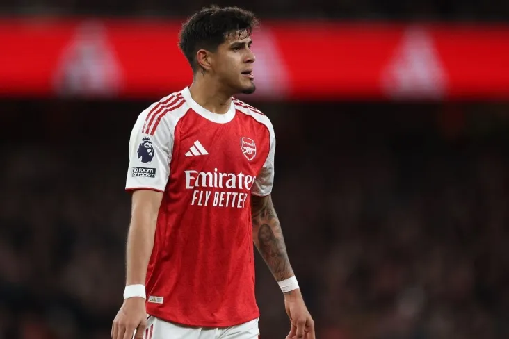 "Barselona "" Arsenal " himoyachisini nishonga oldi — Daily Mail