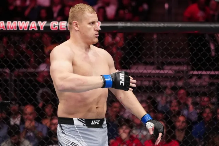 Sergey Pavlovich UFC turnirida jang qilishdan oldin Tallison Teysheyradan og'irroq bo'lgan