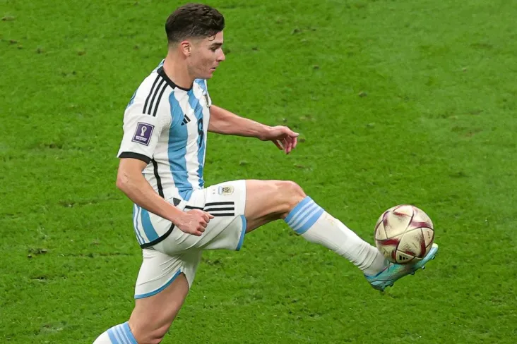 Julian Alvares Argentina terma jamoasining 2026 yilgi jahon chempionatidagi maqsadi haqidagi savolga javob berdi