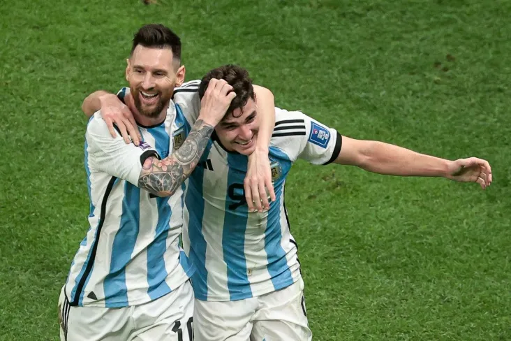 Julian Alvares Lionel Messining Argentina terma jamoasiga ta'sirini baholadi