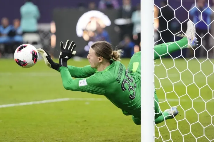 "Arsenal" kapitani Safonov bilan penaltilar seriyasida yuzaga kelishi mumkin bo'lgan qarama-qarshilik haqida gapirdi