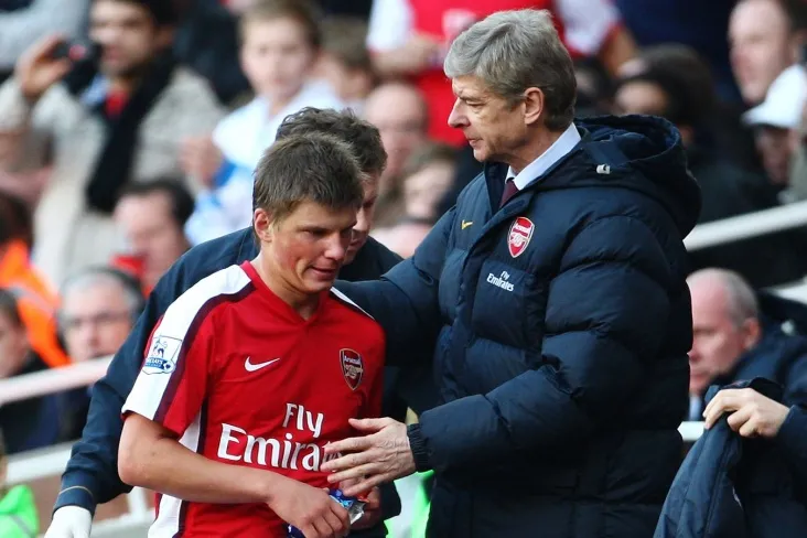 "Buyuk futbolchi!"Venger Arshavinni yubileyi bilan tabrikladi