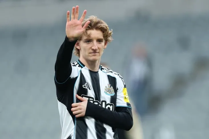 Gordonning "Barsa" ga transferi klub uchun narx bo'yicha yettinchi va Grizmanndan keyingi eng yirik transfer hisoblanadi